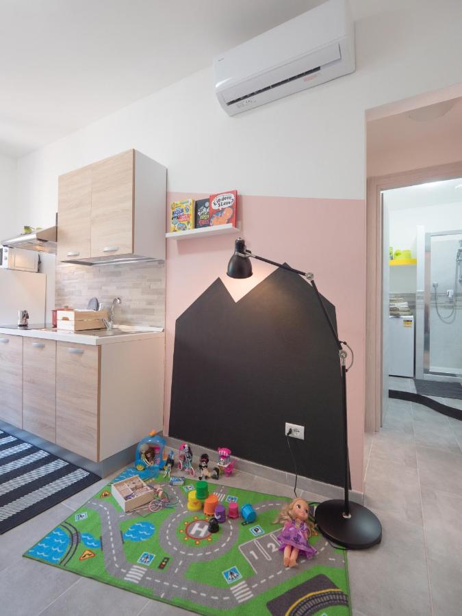 Babyaccommodation Family Panoramic II П'єтра-Лігуре Екстер'єр фото